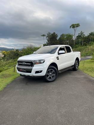FORD RANGER 2.2 XLS 4X4 CD 16V DIESEL 4P MANUAL FORD RANGER 2.2 XLS 4X4 CD 16V DIESEL 4P MANUAL